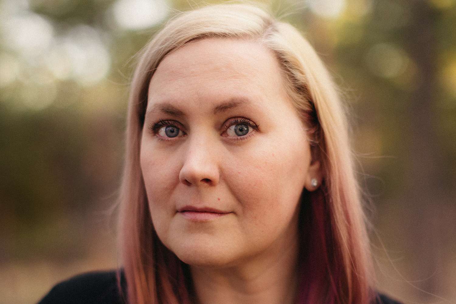 Rebecca Yarros portrait