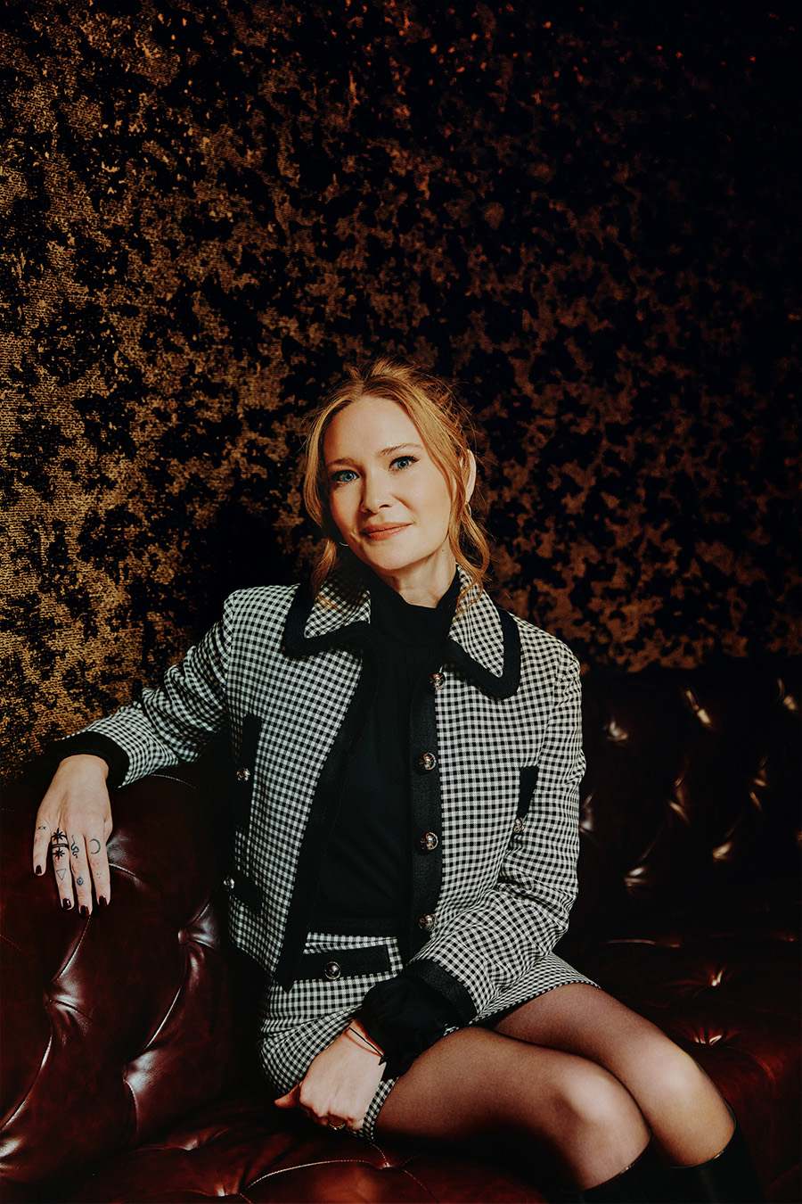 Portrait of Sarah J. Maas